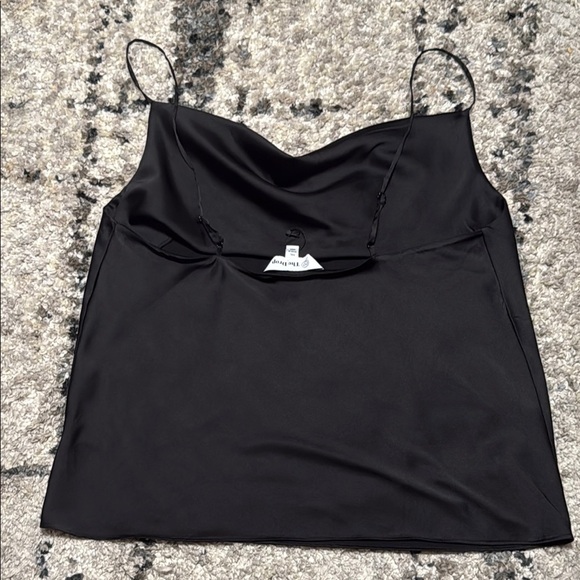 Black Fitted Sleeveless Camisole Top - Picture 11 of 12